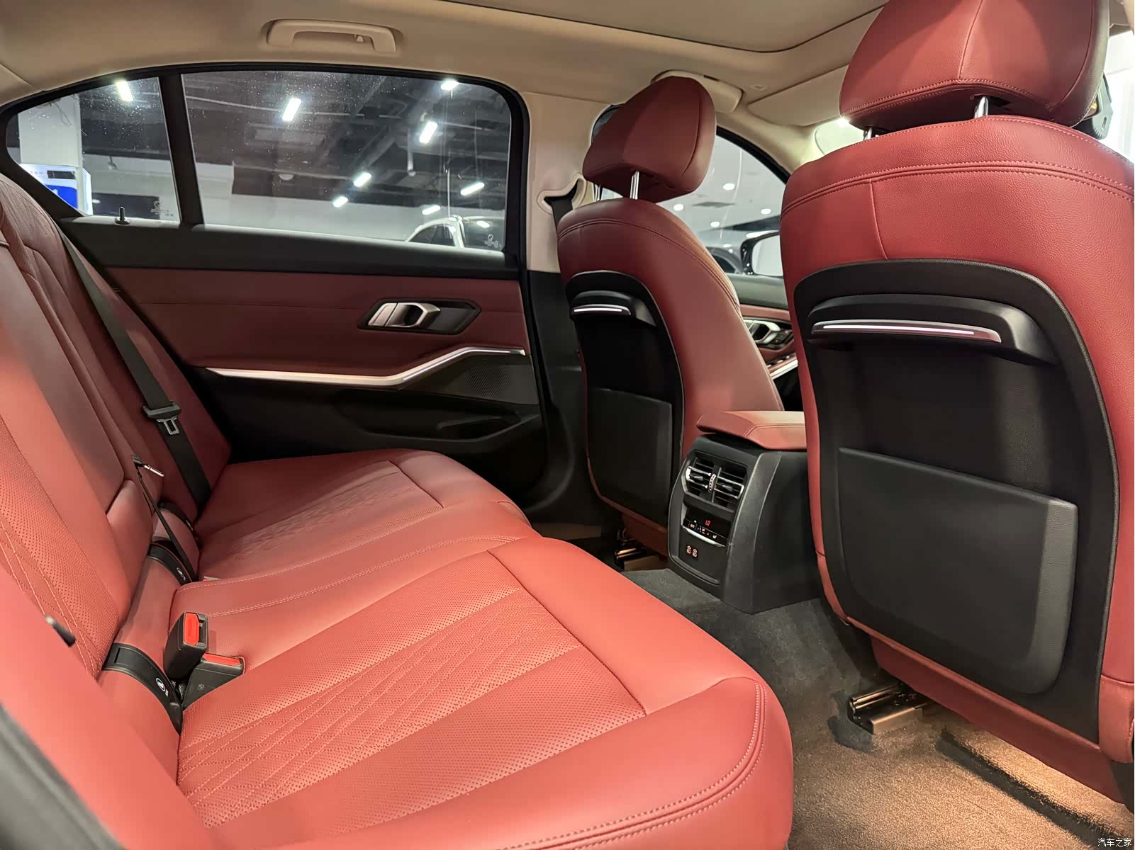 BMW 3 Series, 2022 10