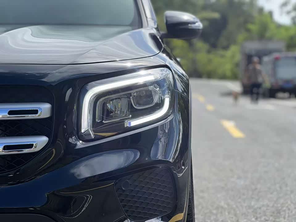 Mercedes-Benz GLB