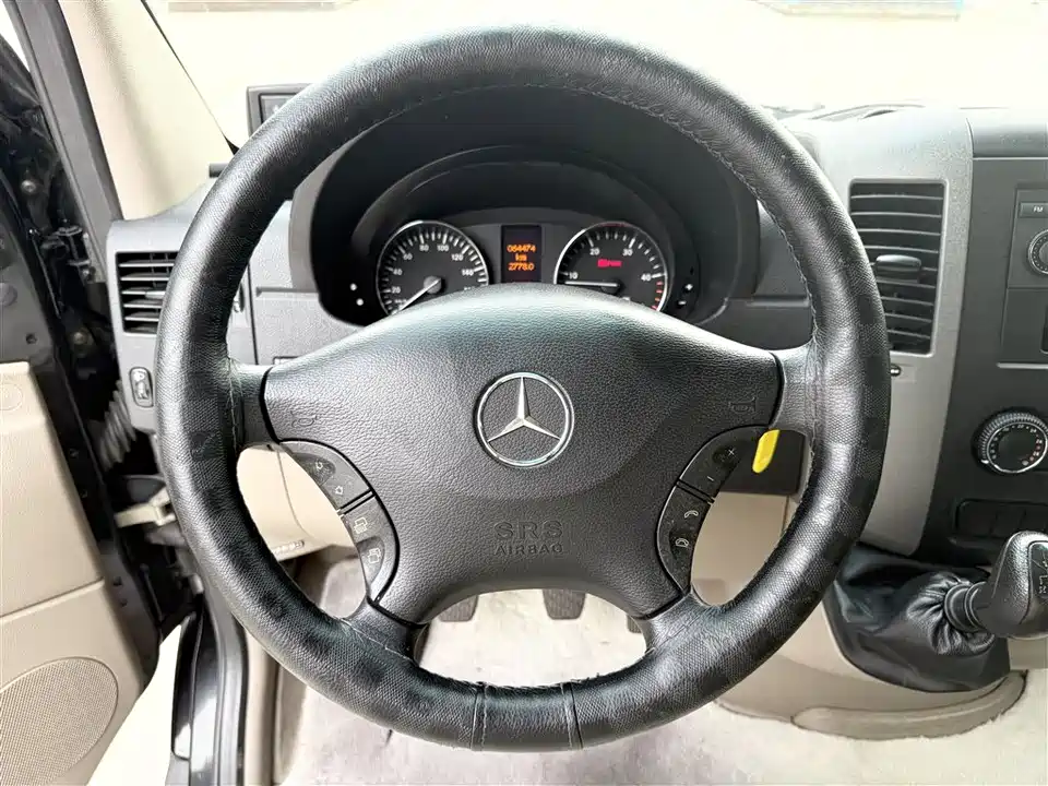 Mercedes-Benz Lingte