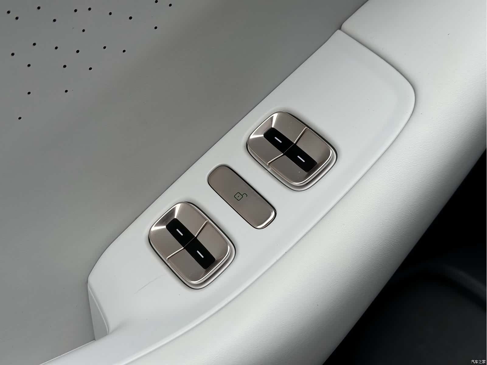 Xpeng P7, 2024 22