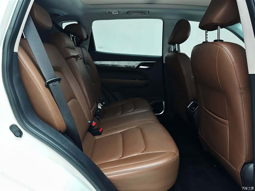 Geely X6, 2021 23