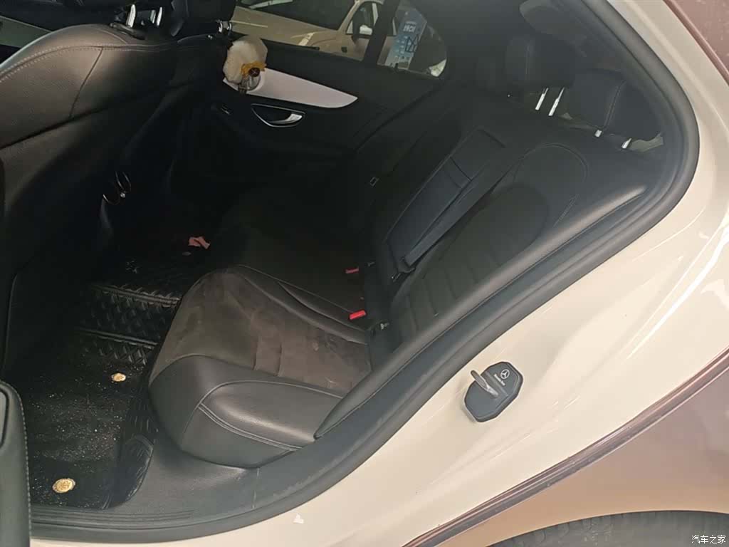 Mercedes-Benz C-Class, 2018 17