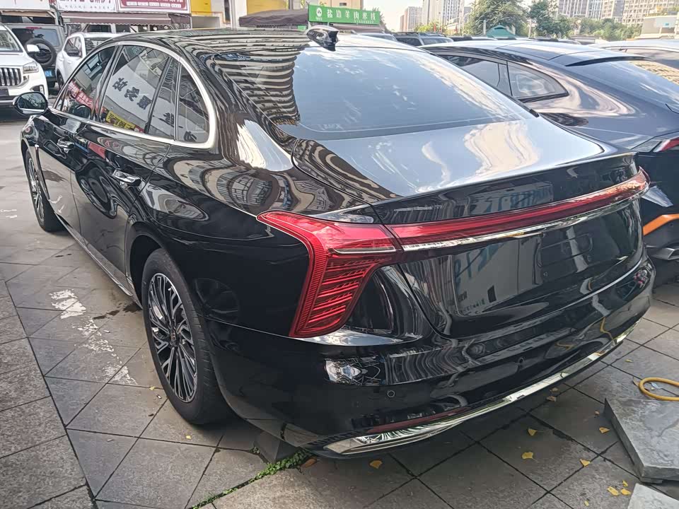 Hongqi H5