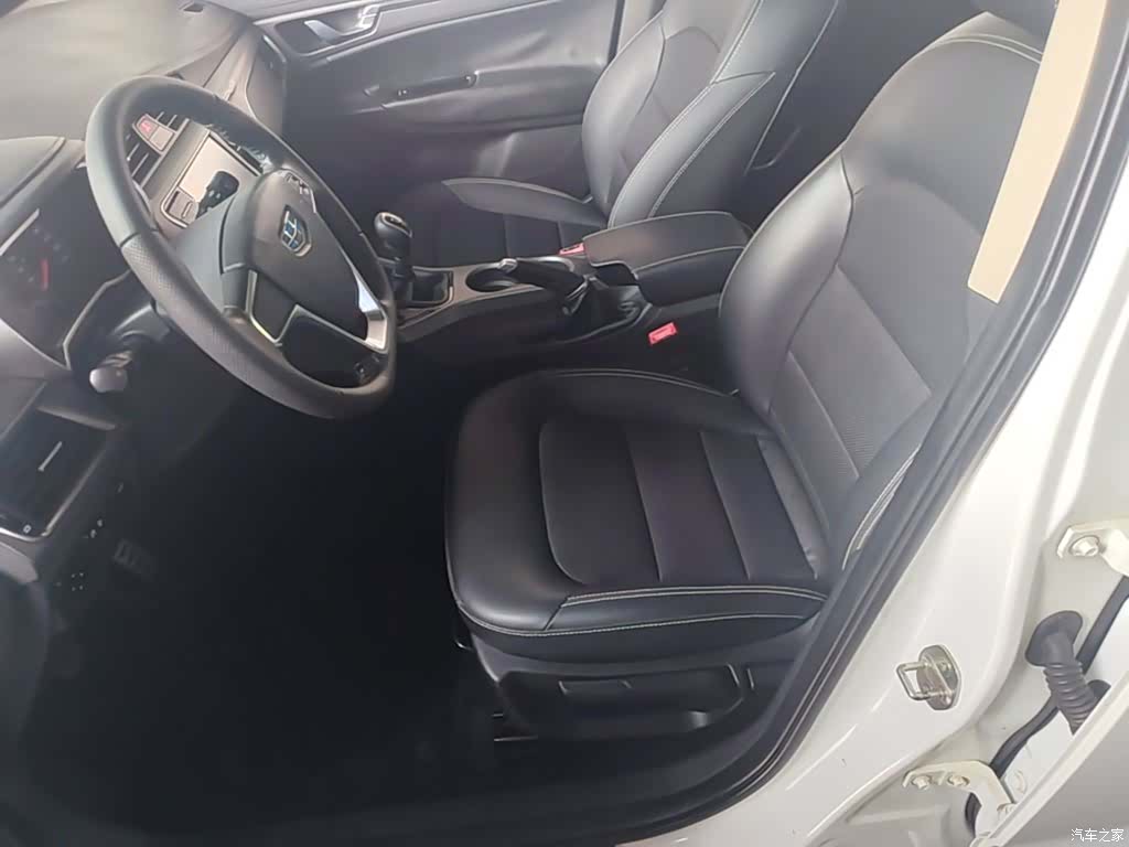 Geely Emgrand, 2017 15