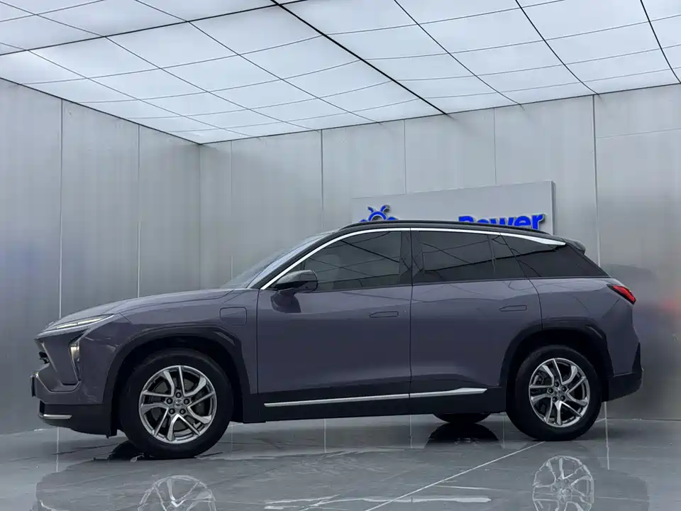 NIO ES6