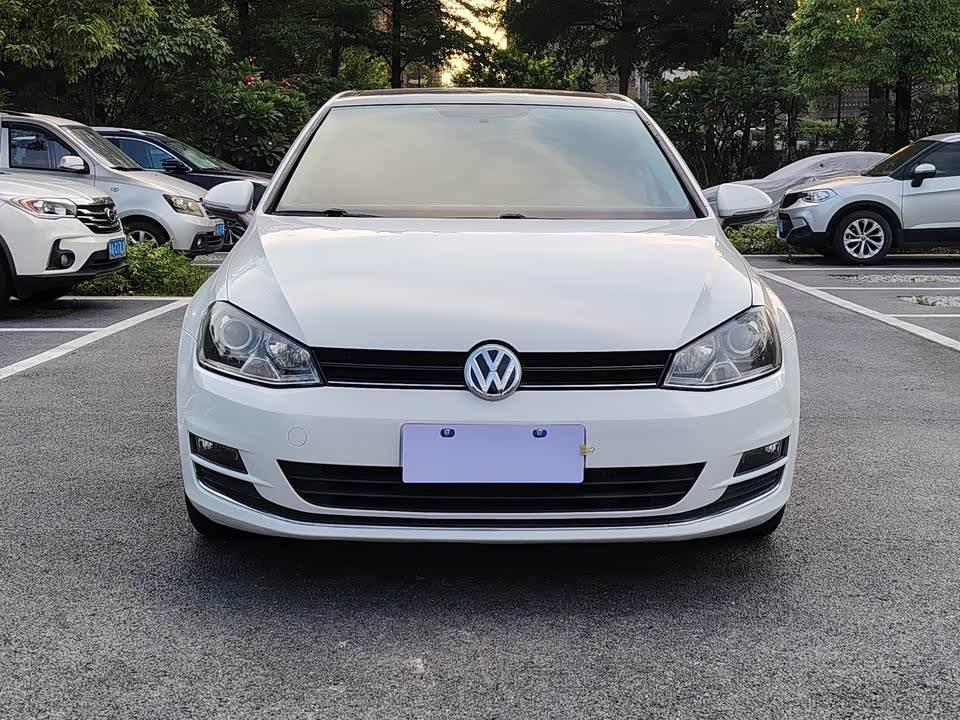 Volkswagen golf