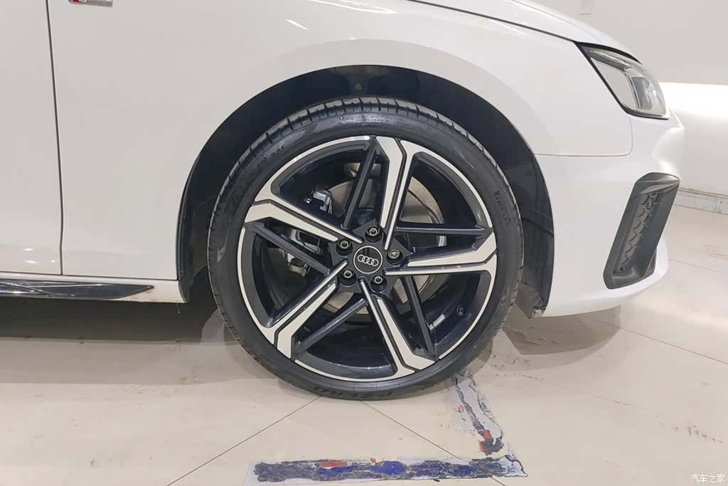 Audi A4L, 2024 6
