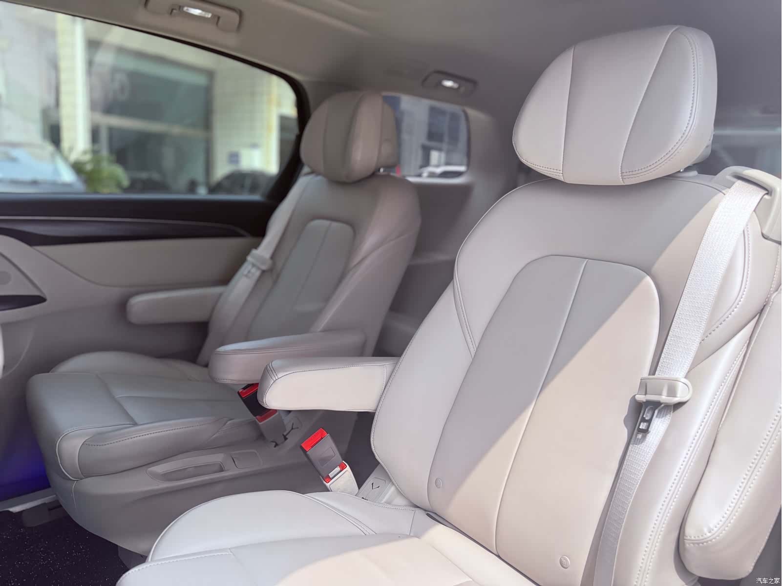 Buick GL8, 2023 22