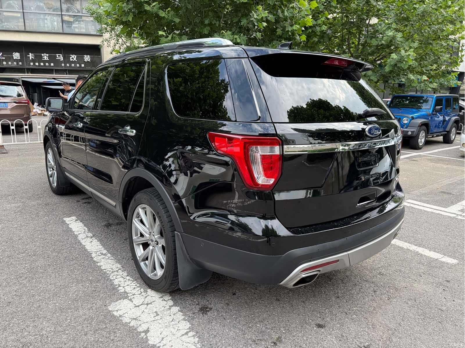 Ford Explorer, 2017 4