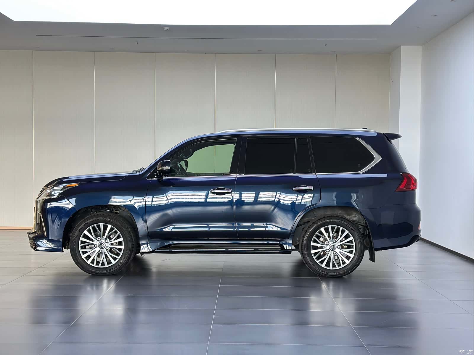 Lexus LX, 2018 7