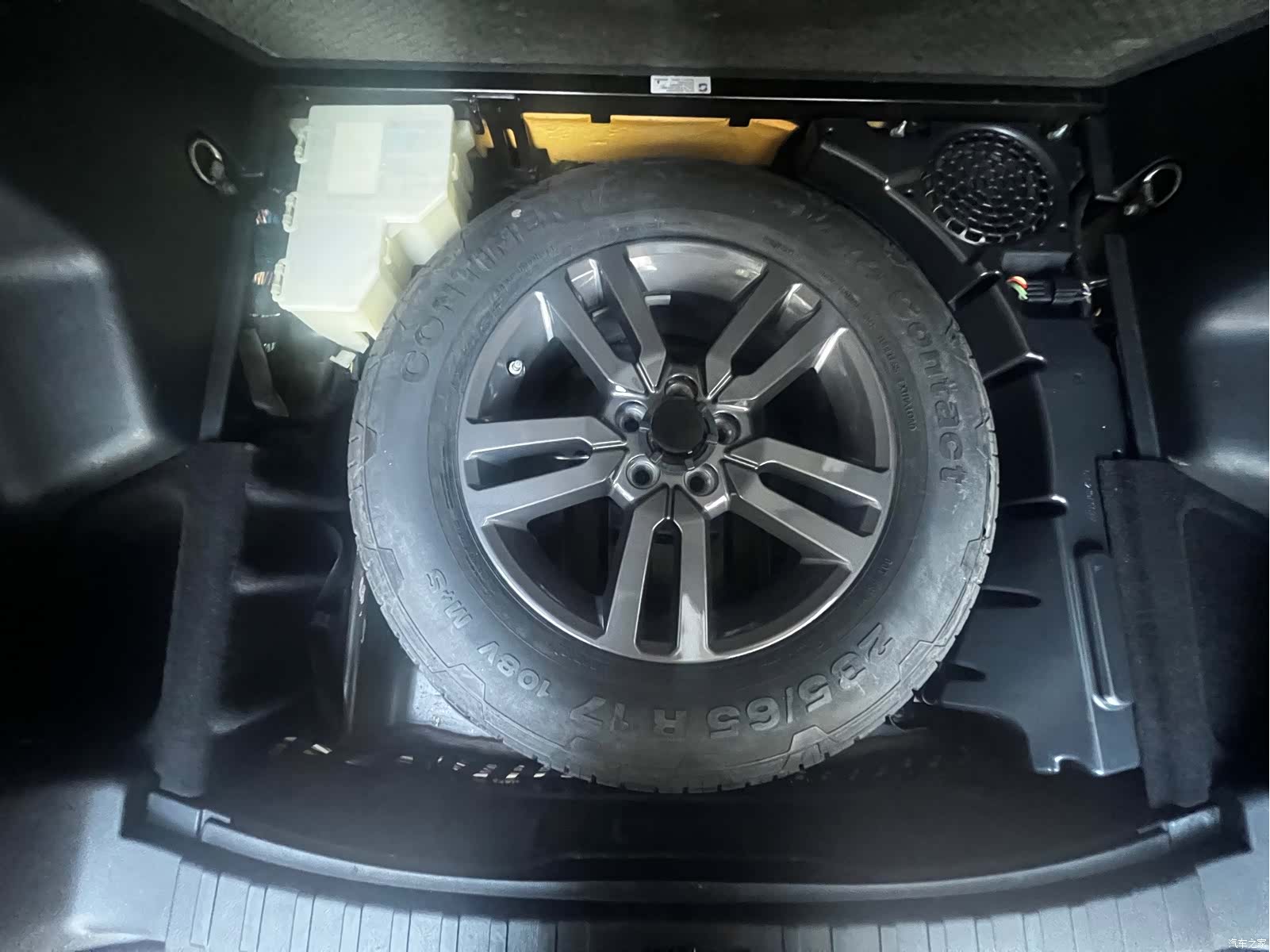 Land Rover Si4, 2015 26