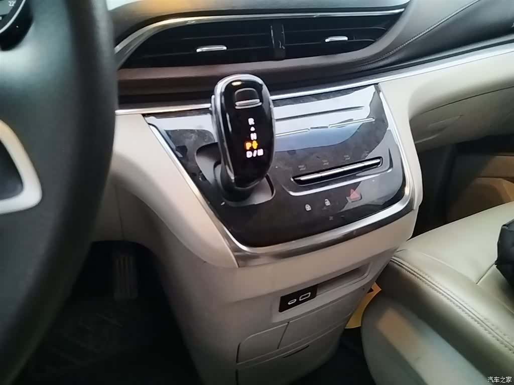 Buick GL8, 2022 14