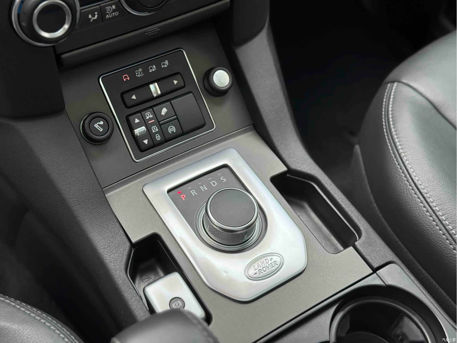 Land Rover Discovery, 2016 все фото