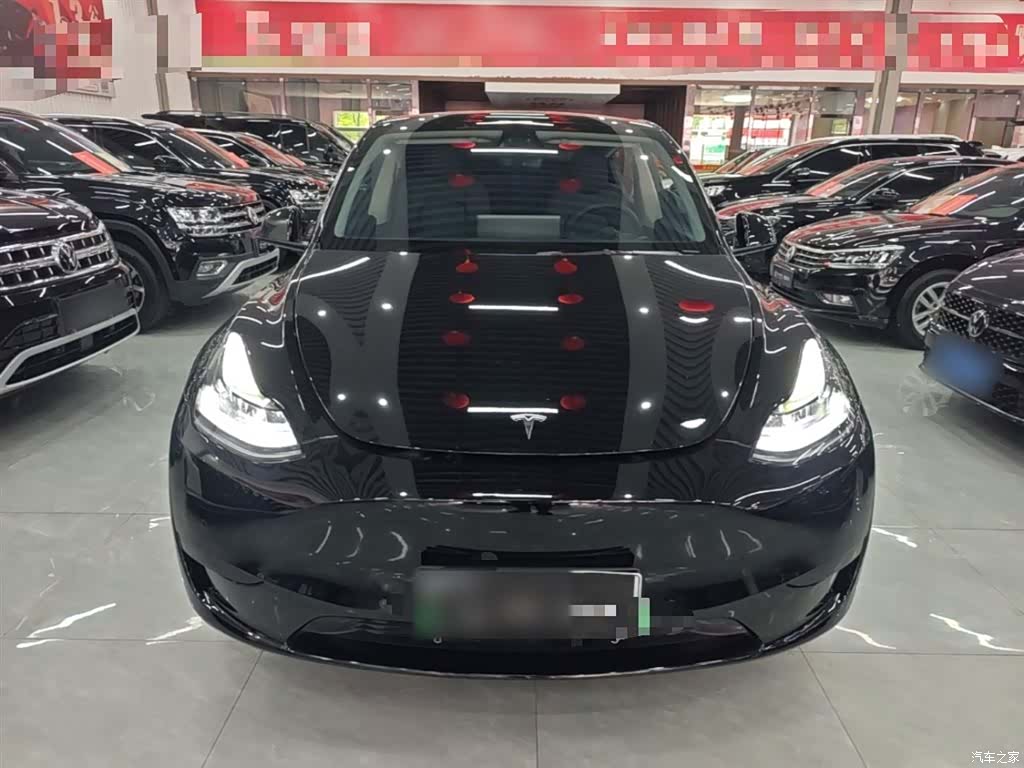 Tesla Model Y, 2023 3