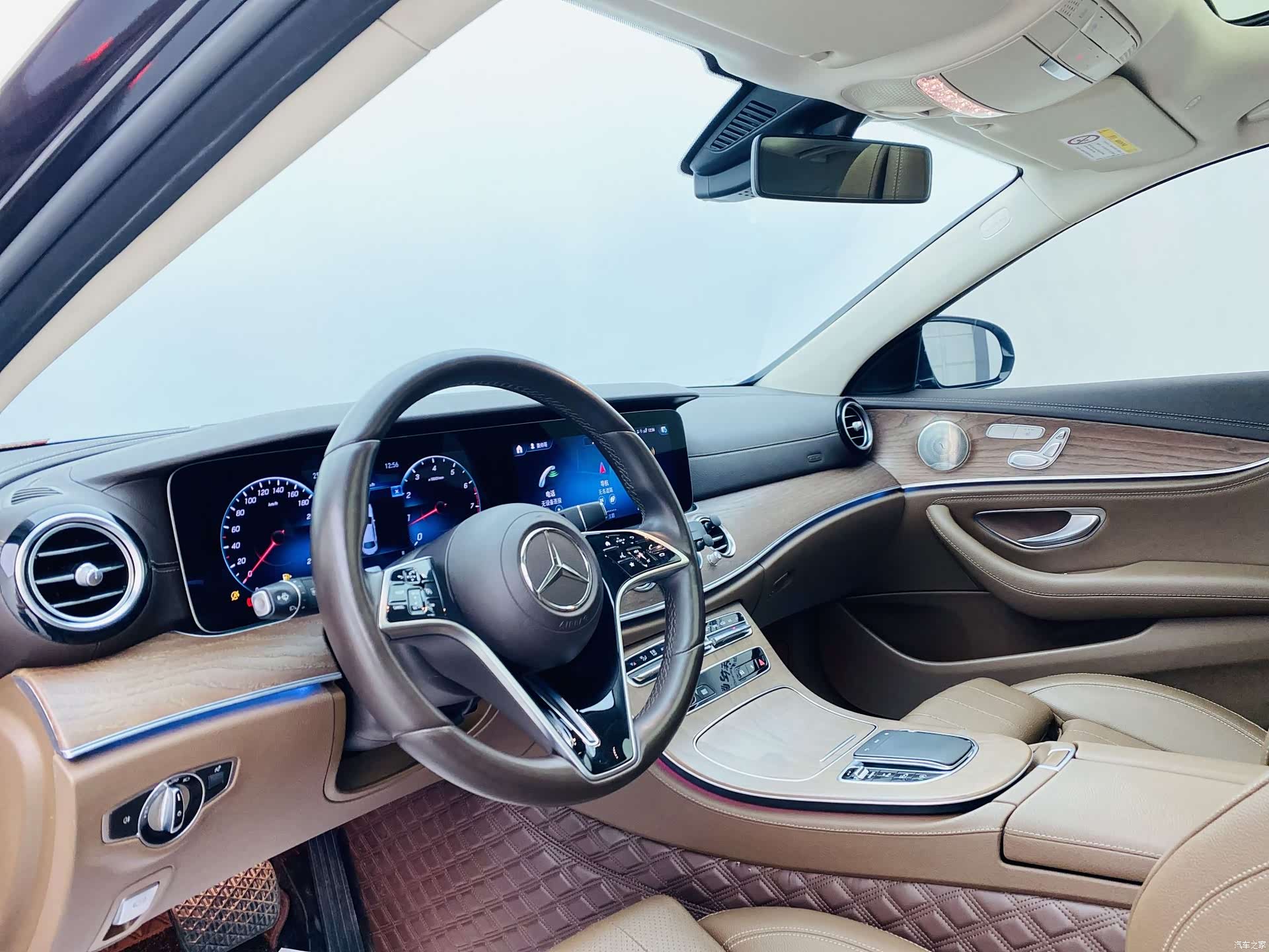 Mercedes-Benz E-Class, 2022 12