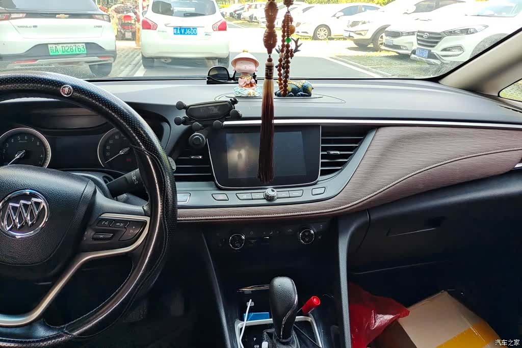 Buick GL6, 2018 13