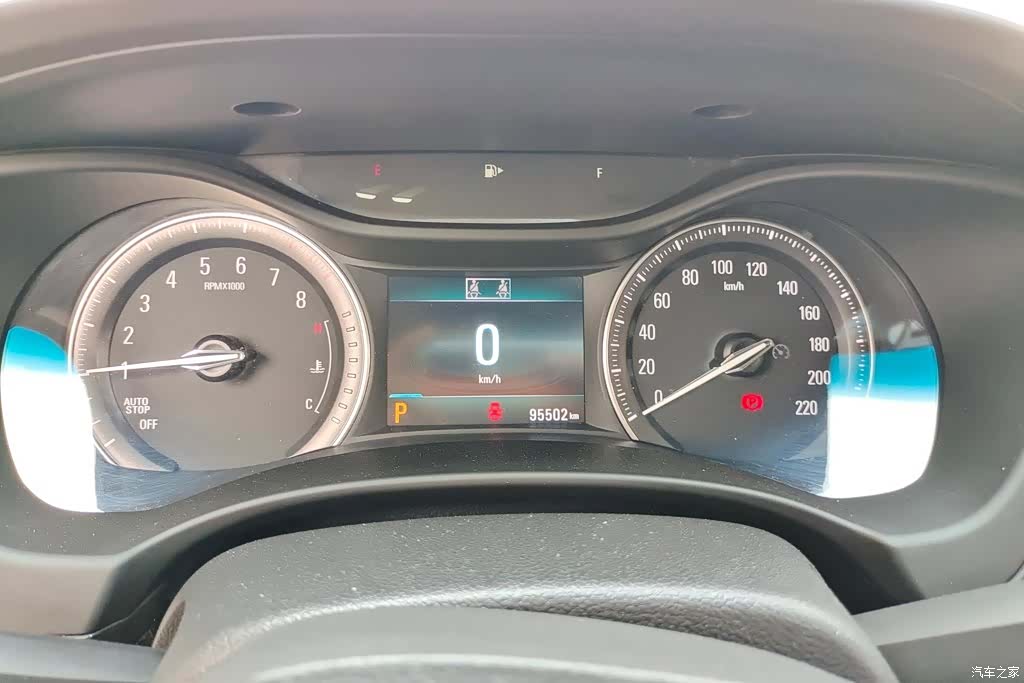 Buick GL6, 2018 14