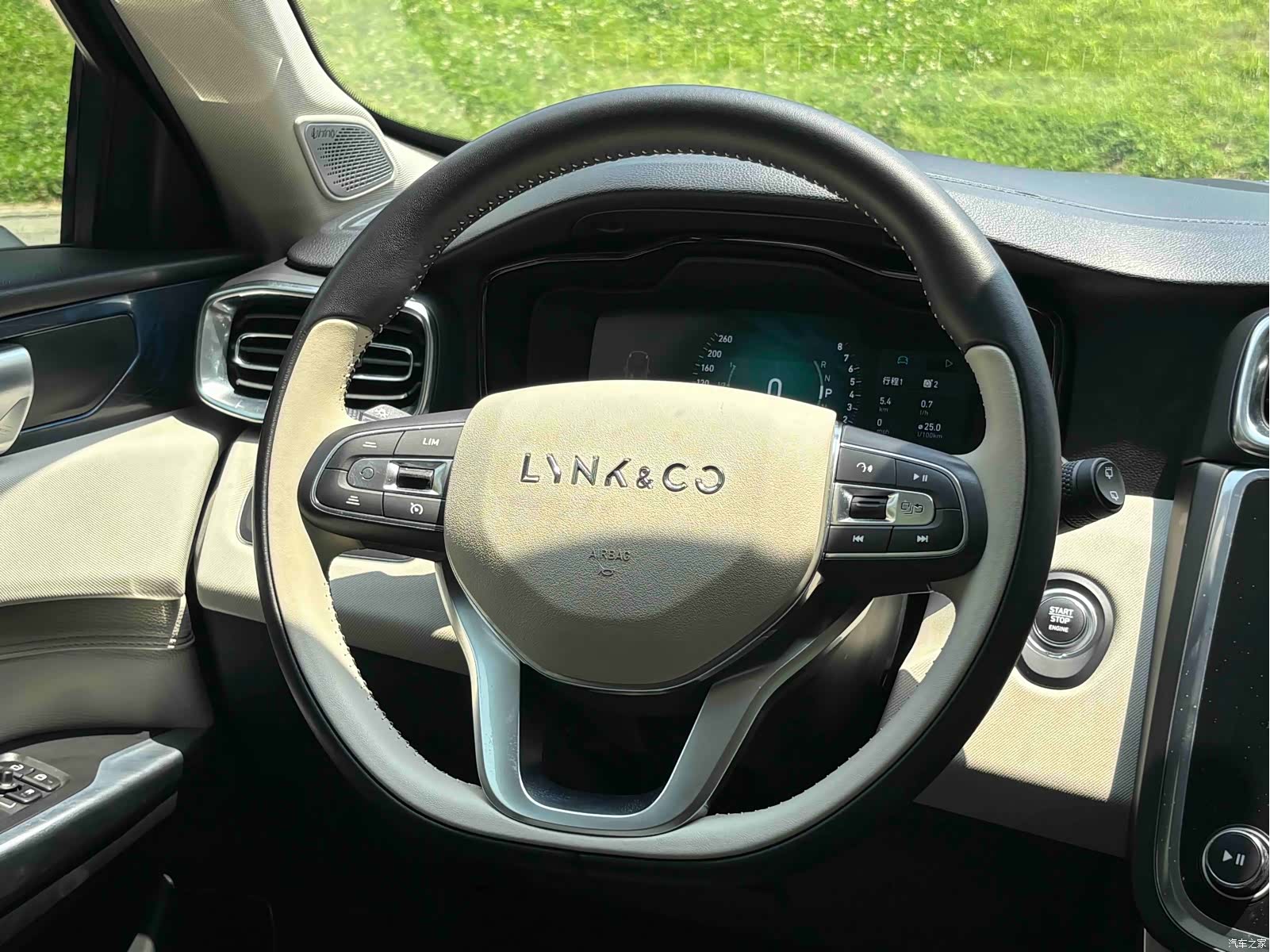 Lynk & Co 01, 2018 10