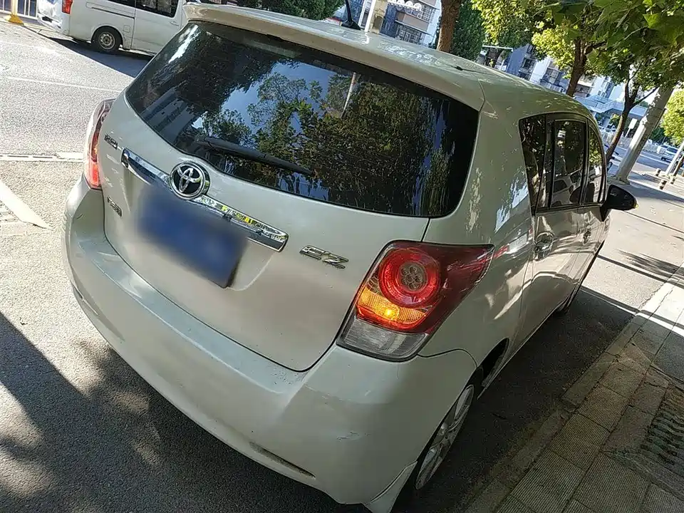 Toyota Yizhi