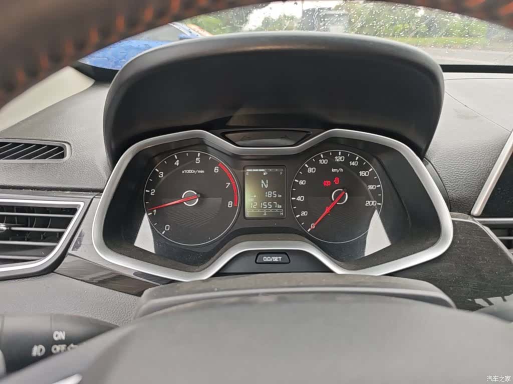 Wuling 310, 2017 12
