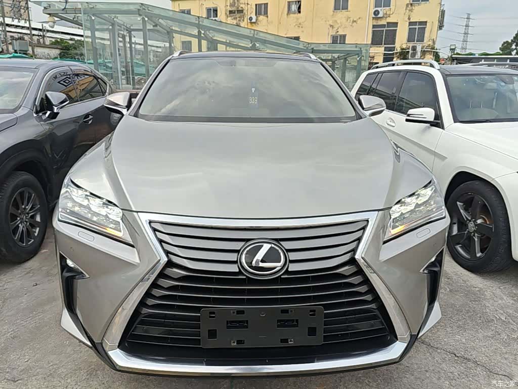 Lexus RX, 2019 3