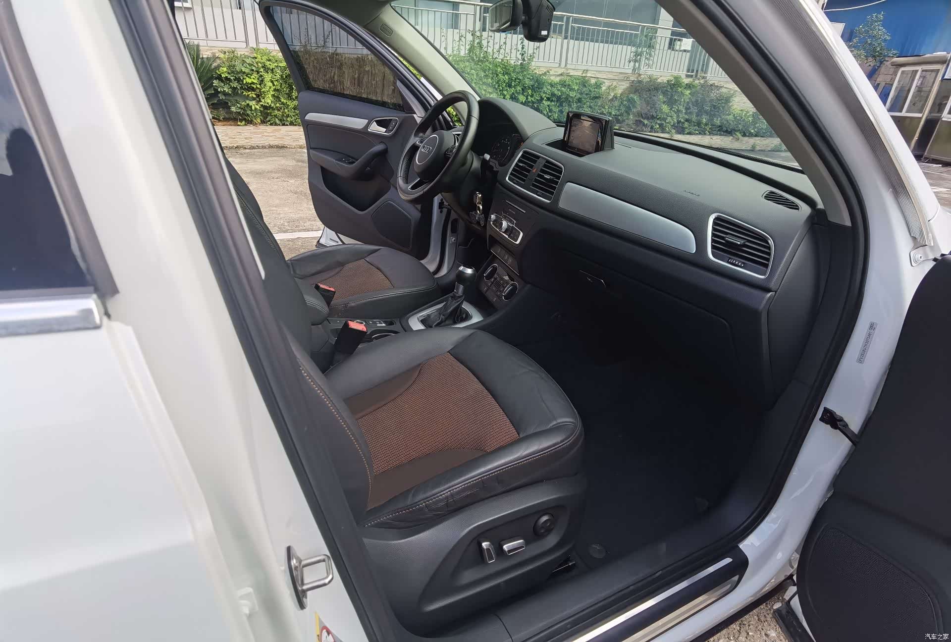 Audi Q3, 2018 13
