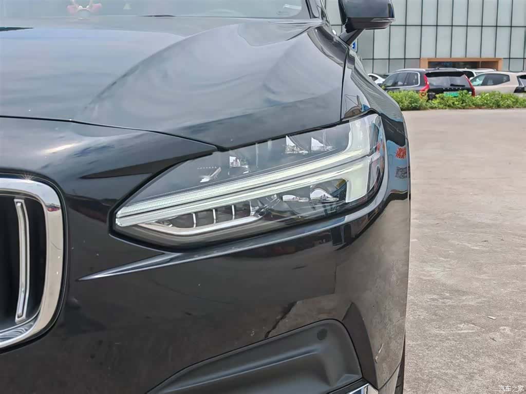Volvo S90, 2023 4