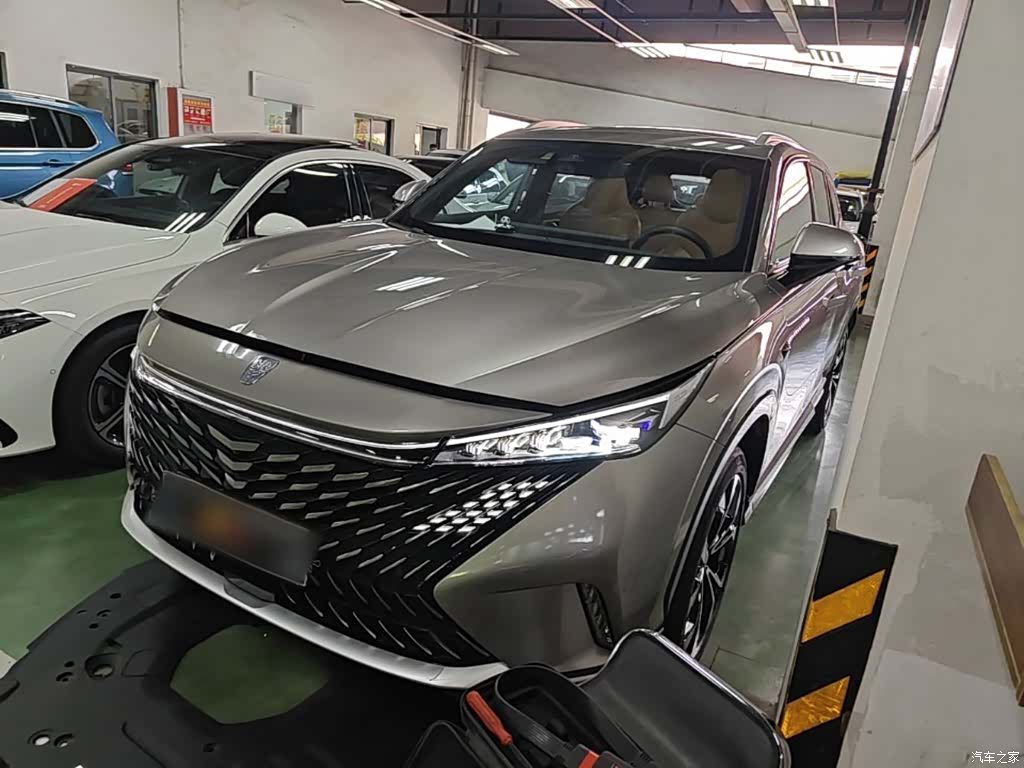 Roewe RX5, 2022 1
