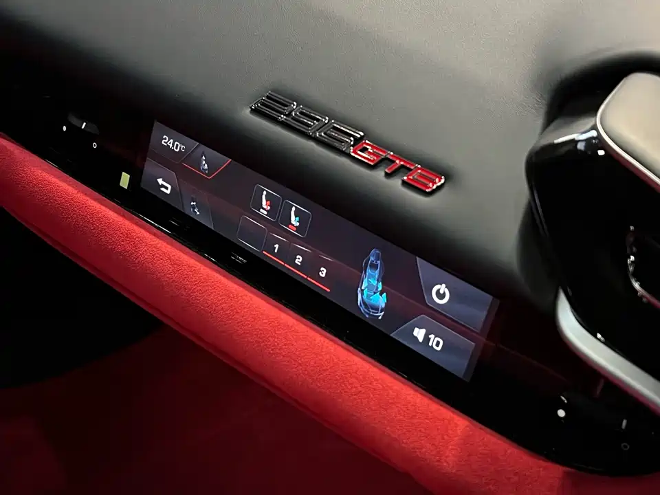 Ferrari 296