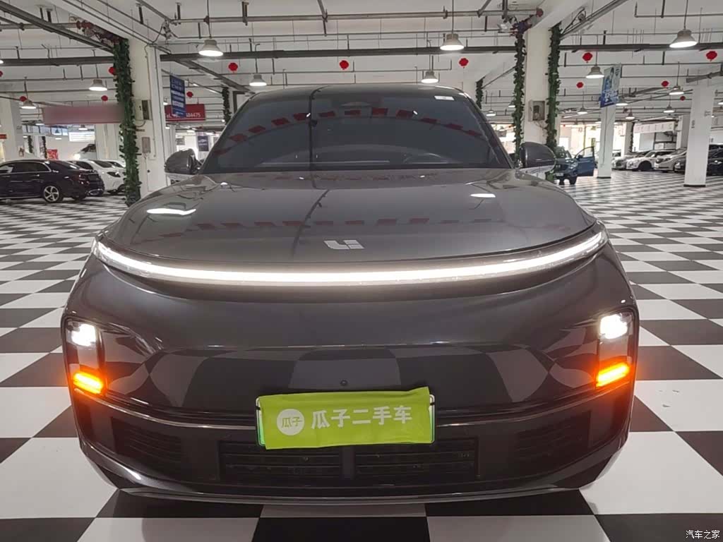 Li Auto L8, 2023 3
