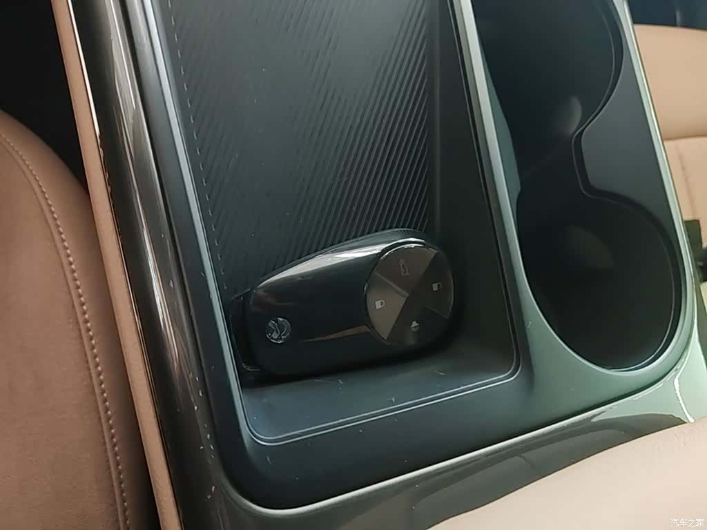 NIO ES6, 2020 9