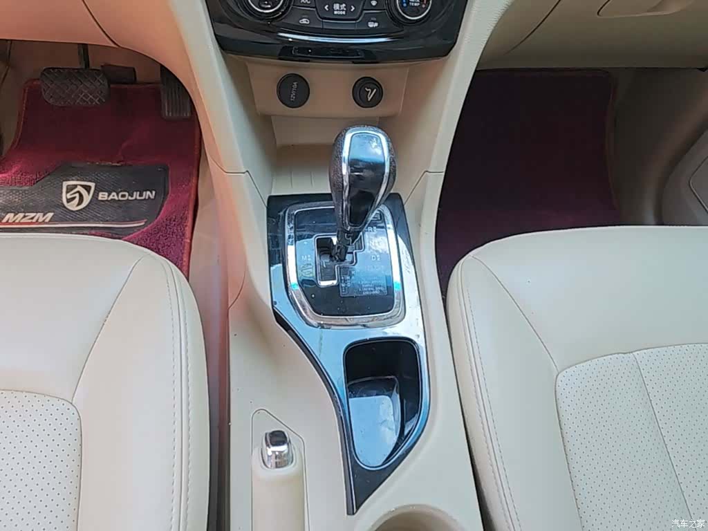 Wuling 730, 2017 14