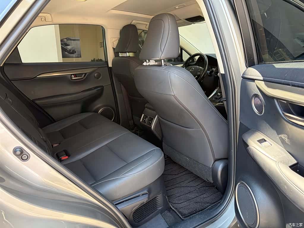 Lexus NX, 2021 9