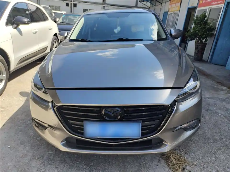 Mazda 3 Angkesaila