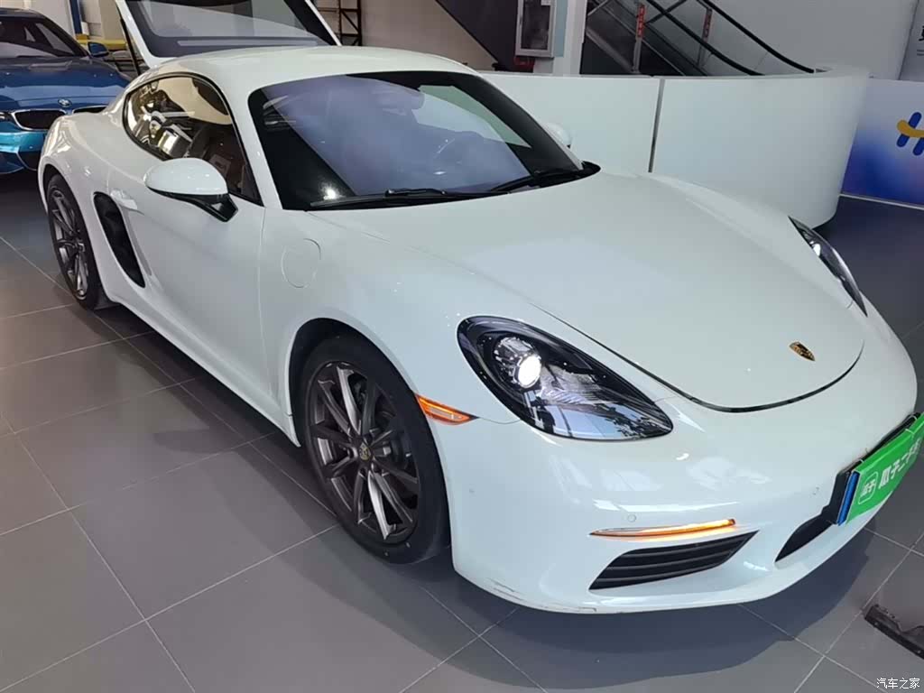 Porsche Cayman, 2019 4