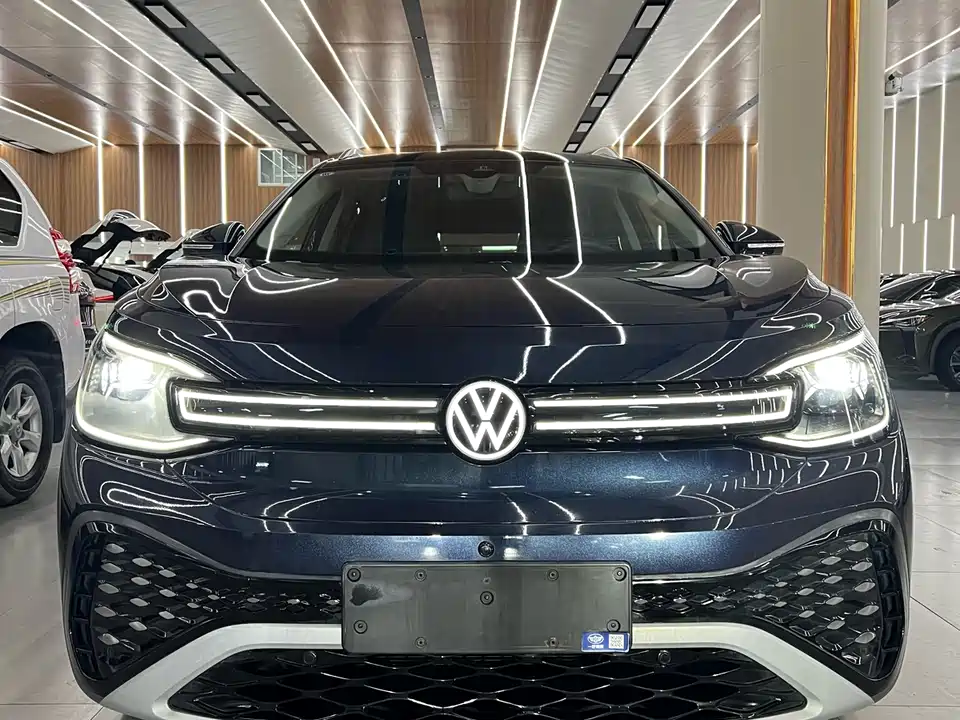 Volkswagen ID.6 CROZZ