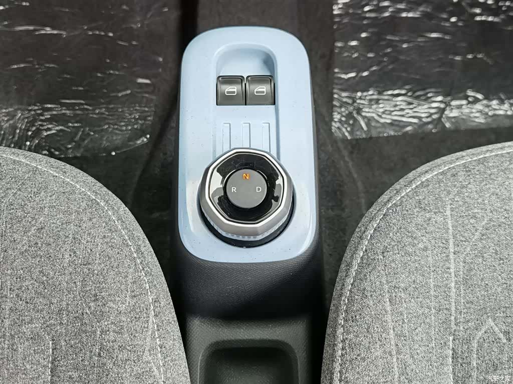 Geely Panda, 2023 13