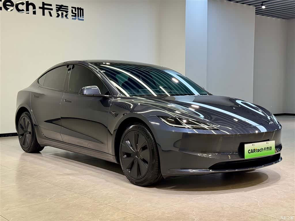 Tesla Model 3, 2024 3
