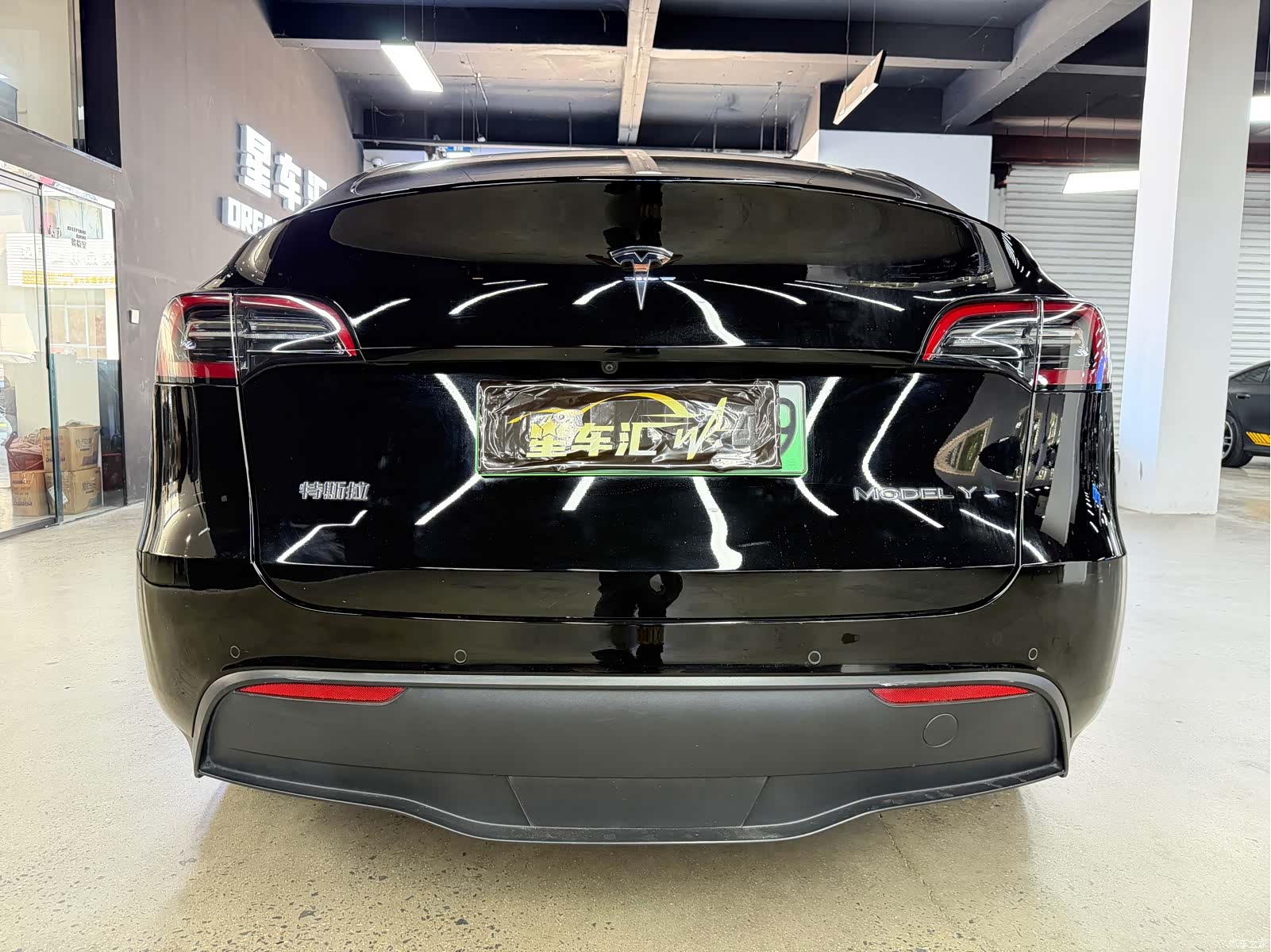 Tesla Model Y, 2021 12