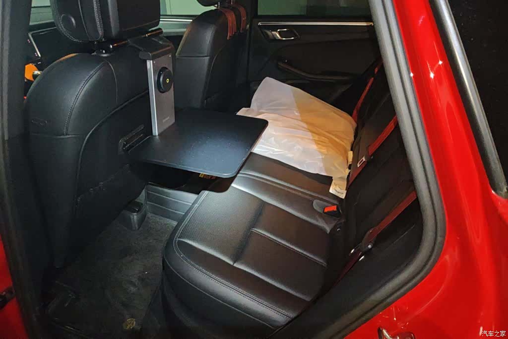 Porsche Macan, 2020 11