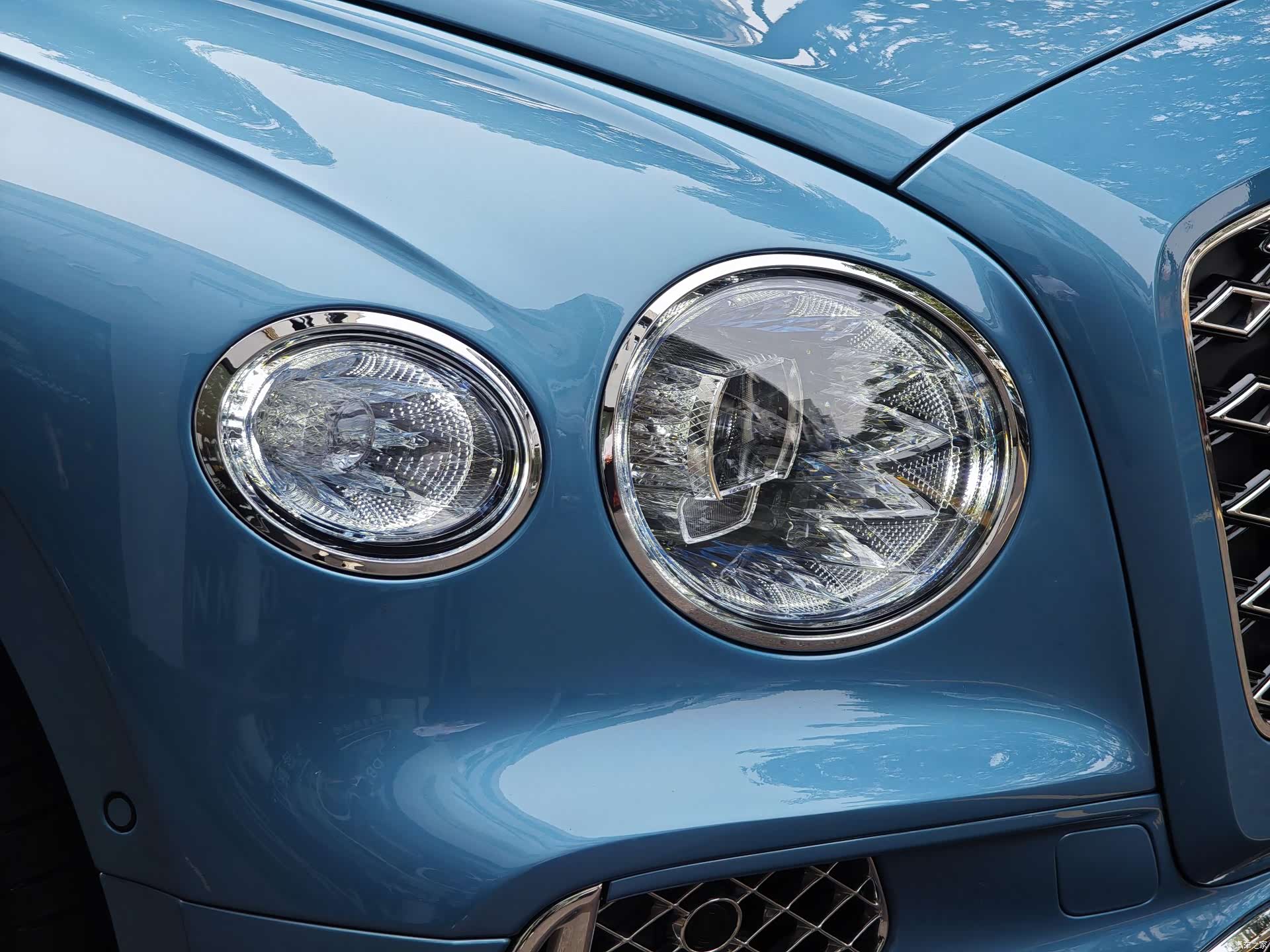 Bentley Flying Spur, 2025 20