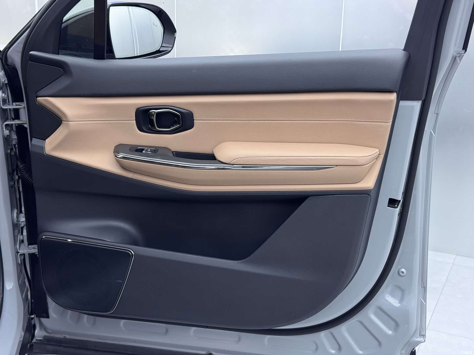 NIO ES8, 2022 17