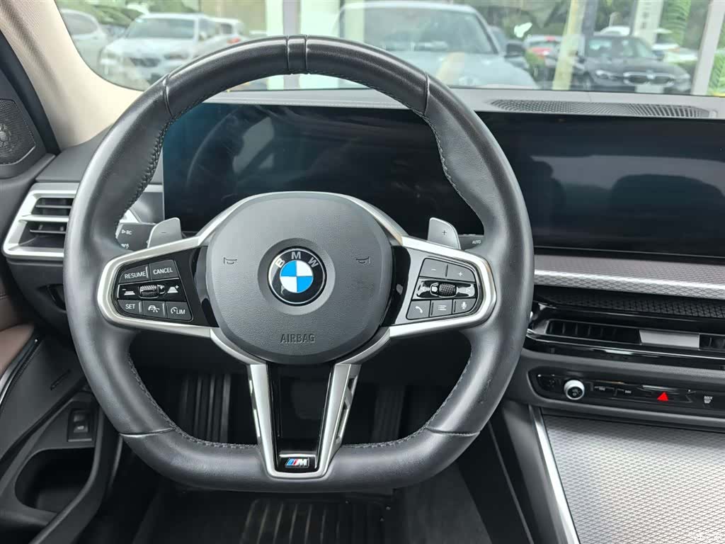 BMW 3 Series, 2024 10