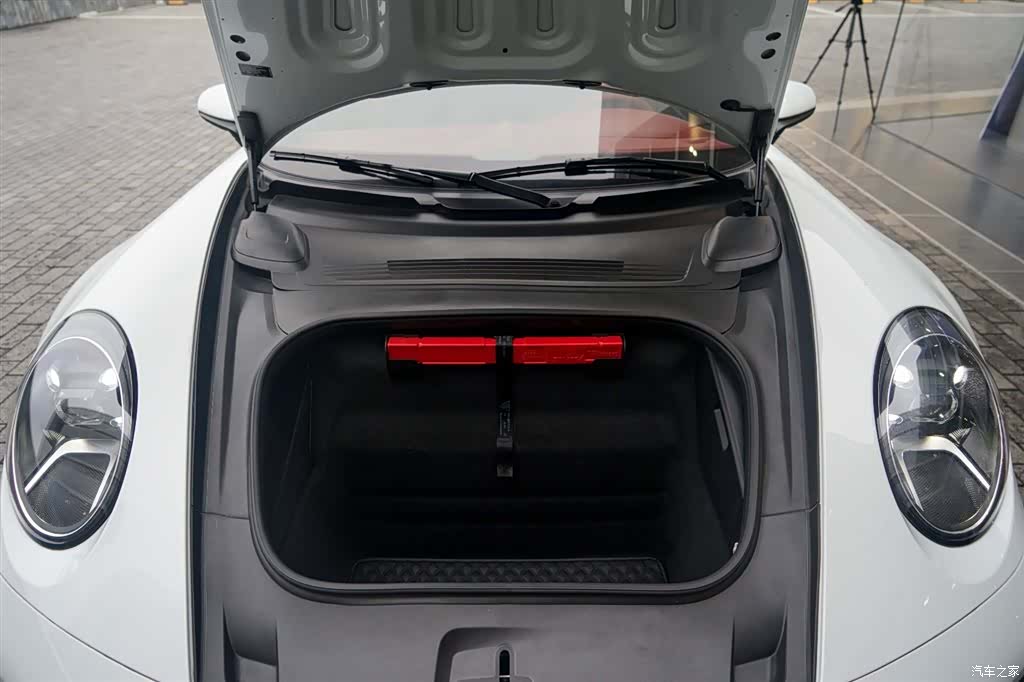 Porsche 911, 2024 19
