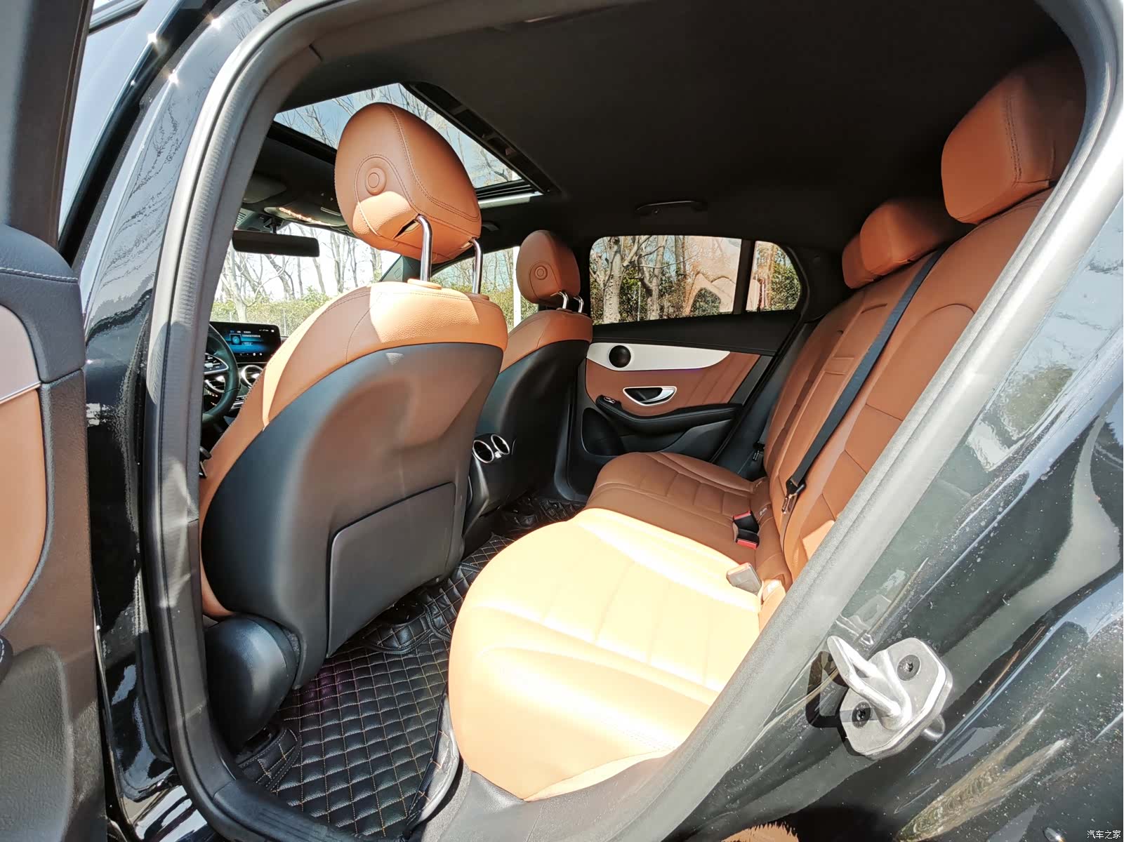 Mercedes-Benz GLC, 2023 12