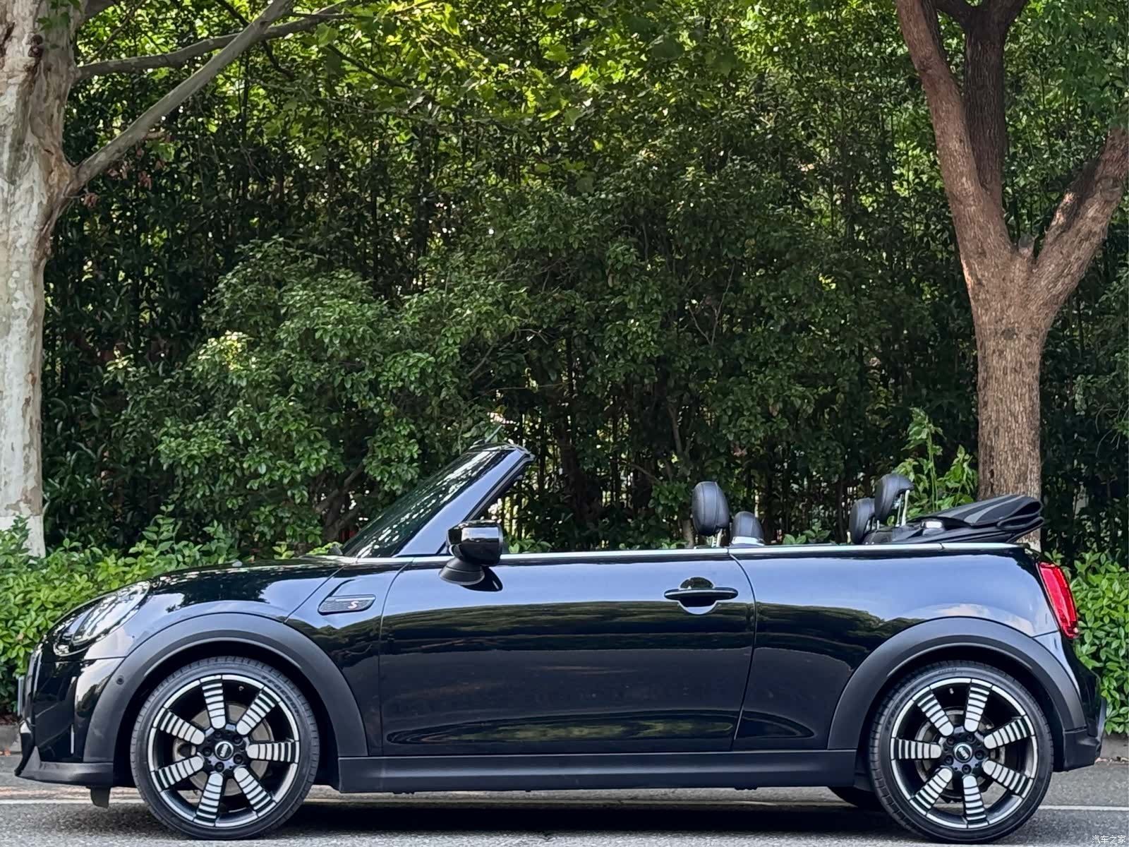 Mini Cooper, 2023 3