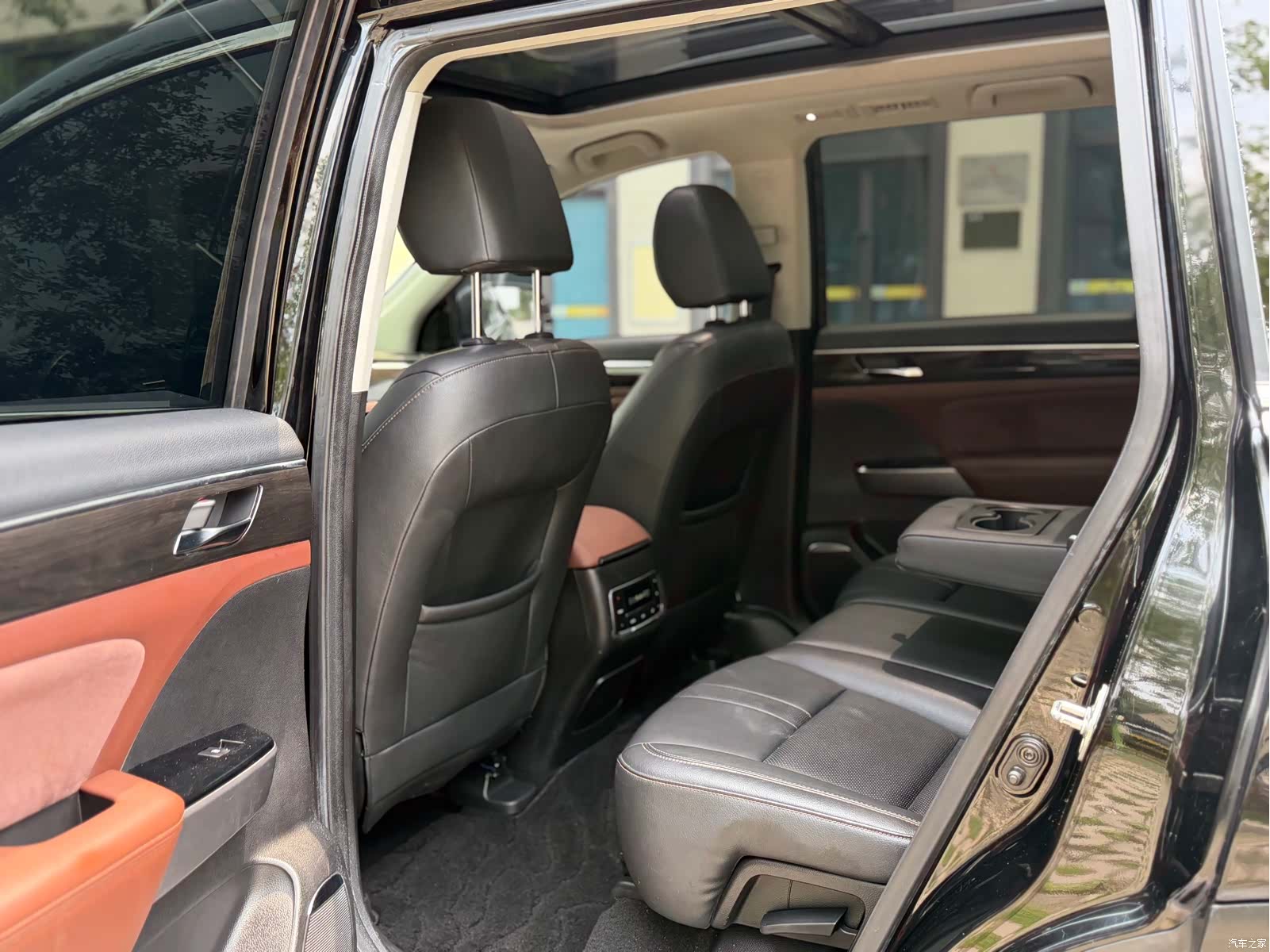 Trumpchi GS8, 2017 11