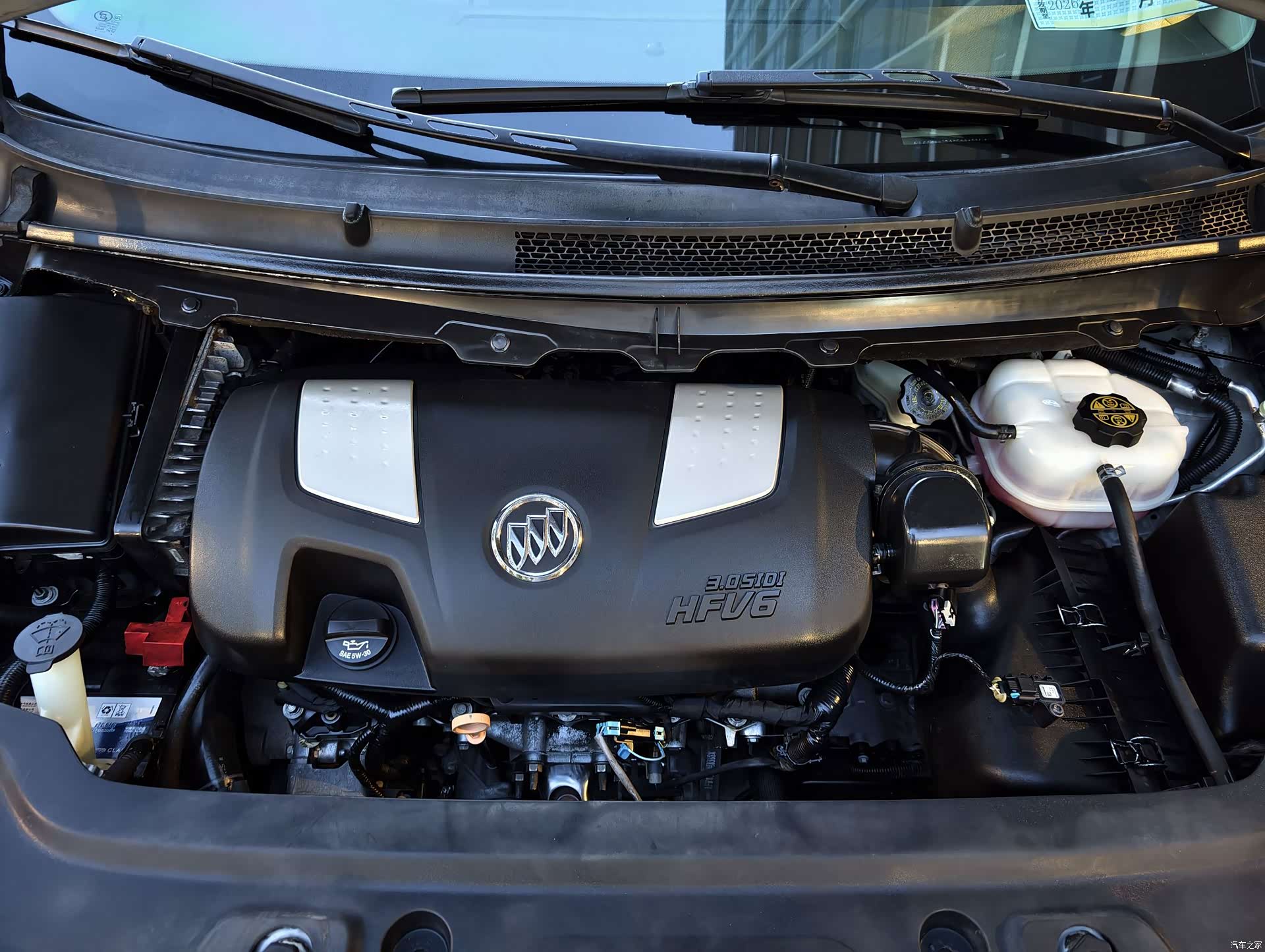 Buick GL8, 2012 18