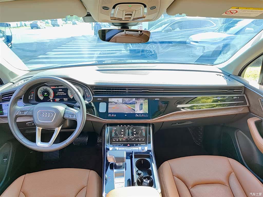 Audi Q7, 2024 10