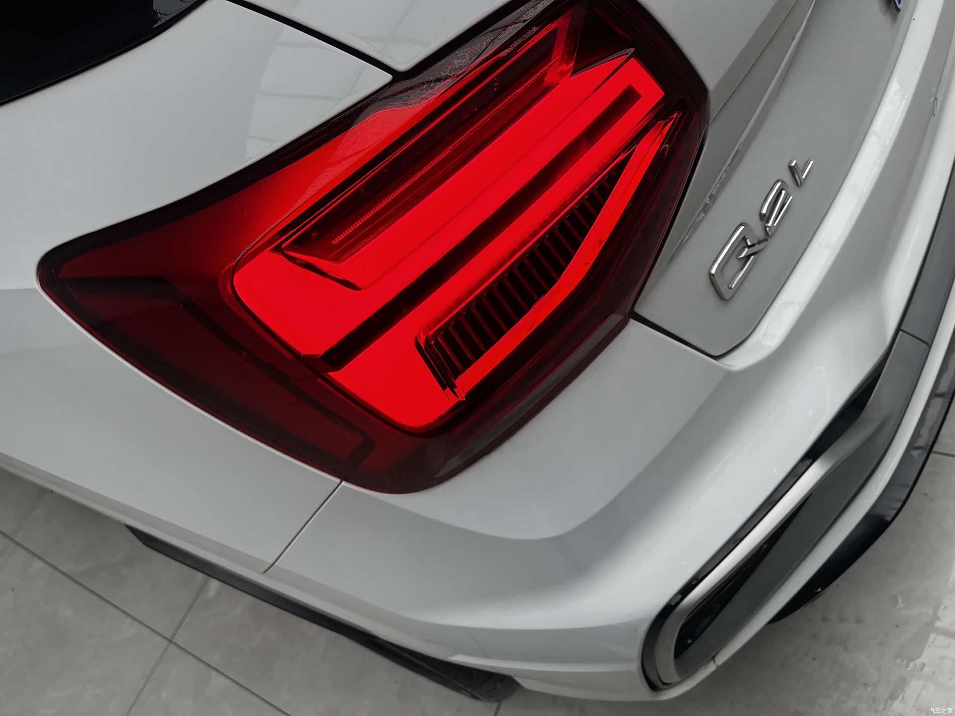 Audi Q2L, 2024 8